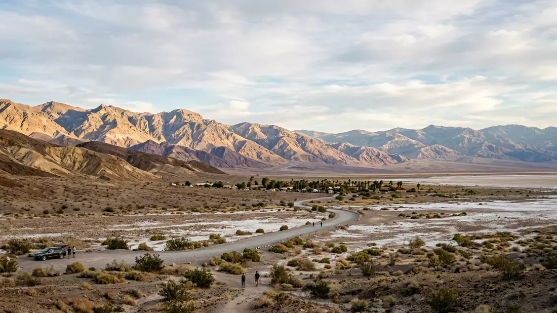 Editorial-Reisemagazinbild vom Wahrzeichen Death-Valley-Nationalpark in Furnace Creek, USA