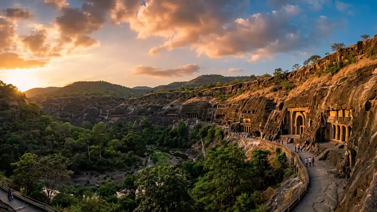 Fotorealistische Ansicht von Ajanta-Höhlen in Aurangabad, Indien im Abendlicht