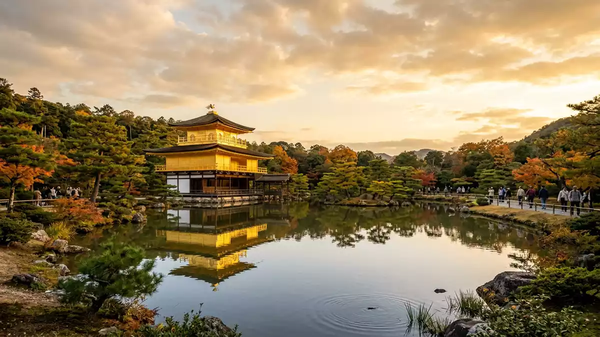 Fotorealistische Ansicht von Kinkaku-ji Kyoto in Kyoto, Japan im Abendlicht