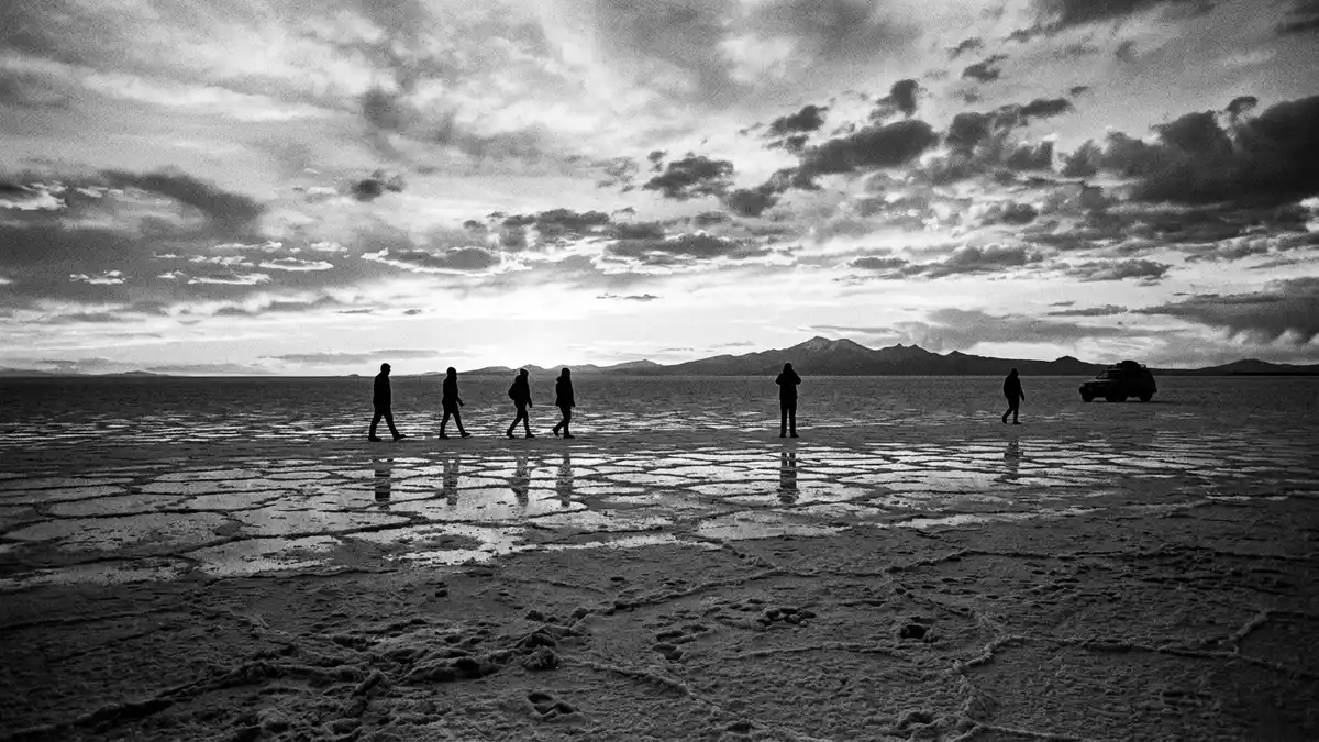 Schwarzweiss-Reportage vom Wahrzeichen Salar de Uyuni in Uyuni, Bolivien