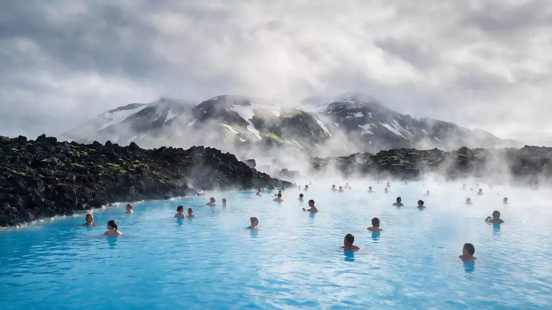 Editorial-Reisemagazinbild vom Wahrzeichen Blaue Lagune Island in Grindavik, Island