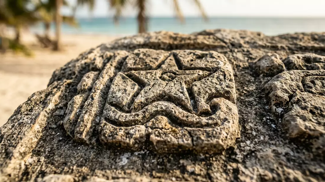 Makroaufnahme eines Materialdetails am Wahrzeichen Playa Norte Isla Mujeres, Isla Mujeres Me…