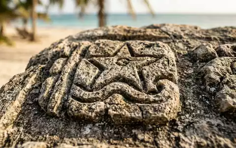 Extreme Makroaufnahme eines Materialdetails am Wahrzeichen Playa Norte Isla Mujeres in Isla Mujeres Mexiko, taktile - Foto: THN