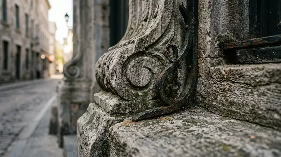 Makroaufnahme eines Materialdetails am Wahrzeichen Altstadt Montreal, Montreal Kanada