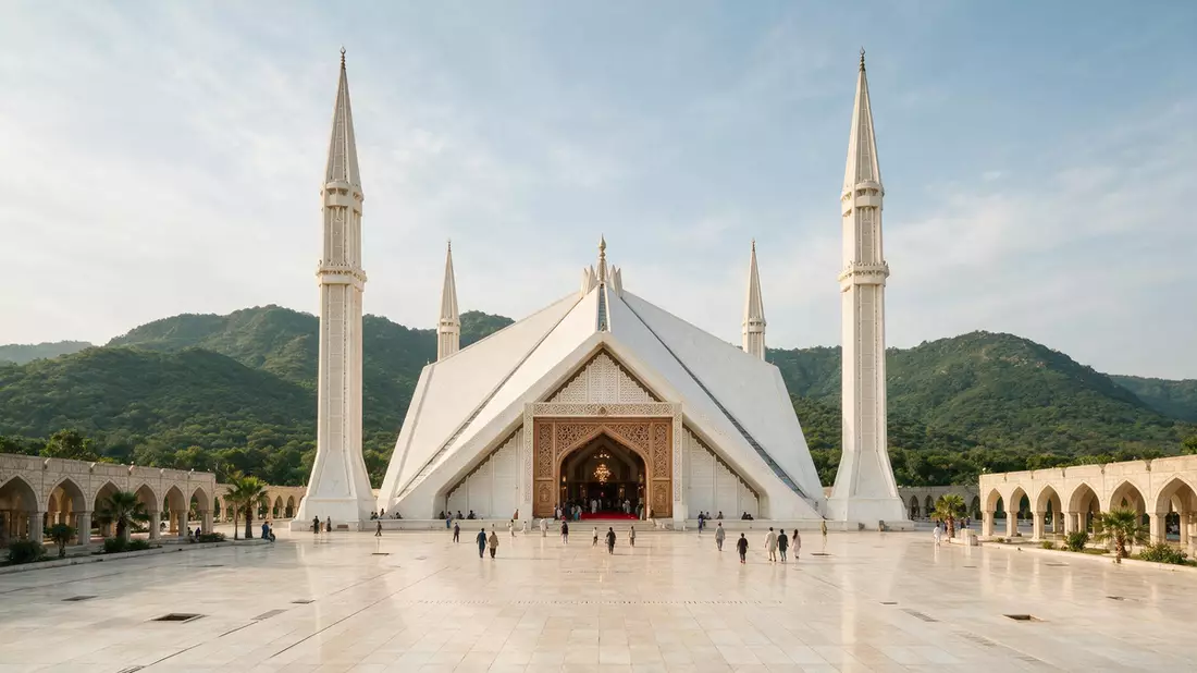 Editorial-Reisemagazinbild vom Wahrzeichen Faisal-Moschee Islamabad in Islamabad, Pakistan