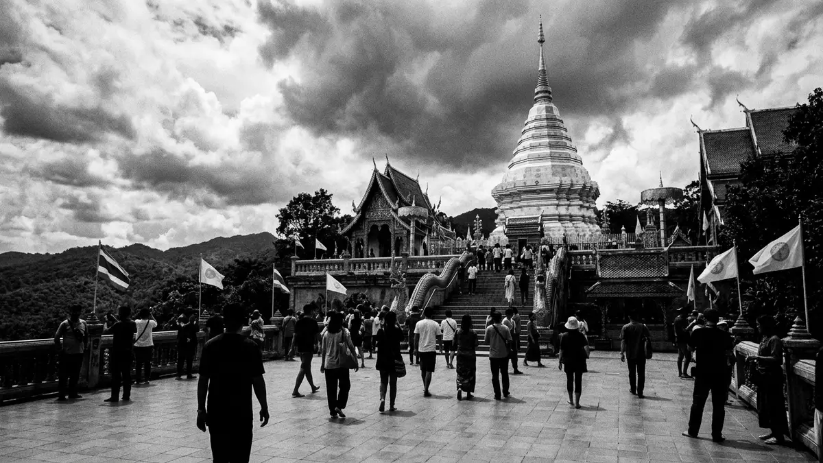 Schwarzweiss-Reportage vom Wahrzeichen Doi Suthep Chiang Mai in Chiang Mai, Thailand