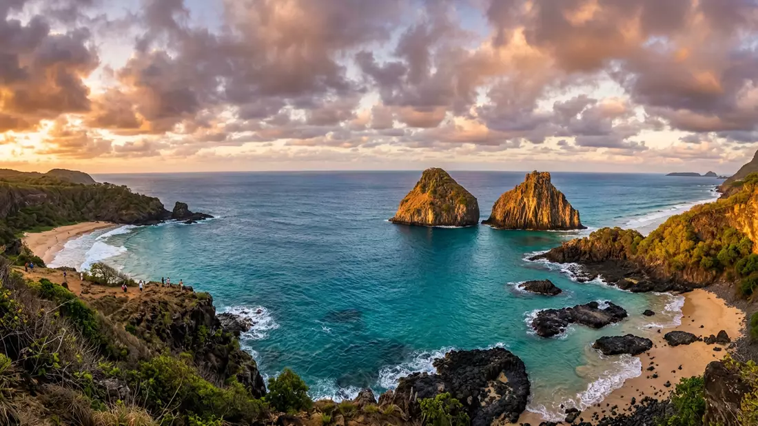 Fotorealistische Ansicht von Fernando de Noronha in Fernando de Noronha, Brasilien im Abendl…