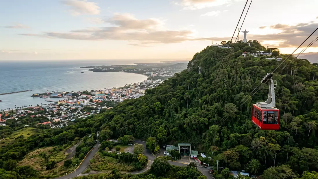 Editorial-Reisemagazinbild vom Wahrzeichen Puerto Plata Seilbahn in Puerto Plata, Dominikani…