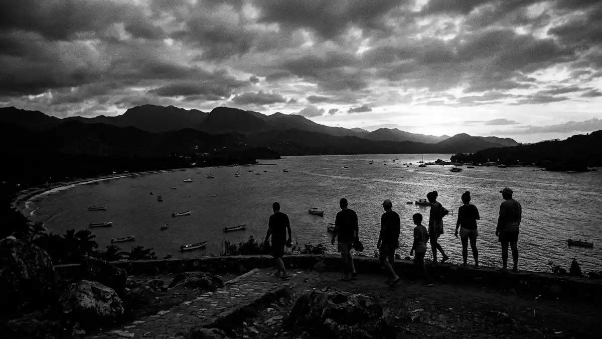 Schwarzweiss-Reportage vom Wahrzeichen Samana-Bucht in Samana, Dominikanische Republik