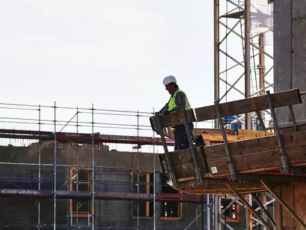 Bauarbeiter auf einer Baustelle (Archiv) - Foto: via dts Nachrichtenagentur