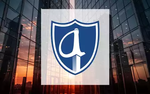 Moderne Glasfassade eines Wolkenkratzers bei Sonnenuntergang als Symbol für Immobilieninvestitionen. - Foto: über boerse-global.de