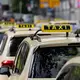 Die Taxibranche kämpft seit Jahren gegen den Wettbewerb durch Mietwagenplattformen wie Uber oder Bolt. (Archivbild) - Bild: Rolf Vennenbernd/dpa