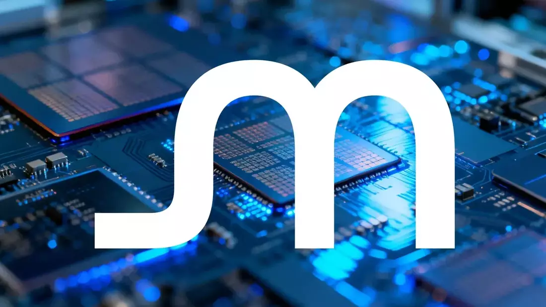 Micron Stock: HBM Demand, $22B Contracts, and Analyst Targets