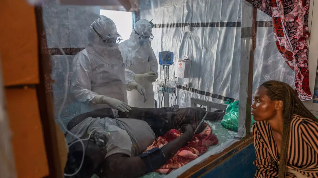 Die USA kündigen Millionenhilfen zur Ebola-Bekämpfung an. (Archivbild) - Bild: Moses Sawasawa/AP/dpa