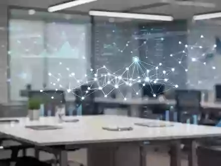 Abstrakte Darstellung digitaler Datenstrukturen und KI-Systeme in einem professionellen, modernen Arbeitsumfeld. - Foto: über boerse-global.de