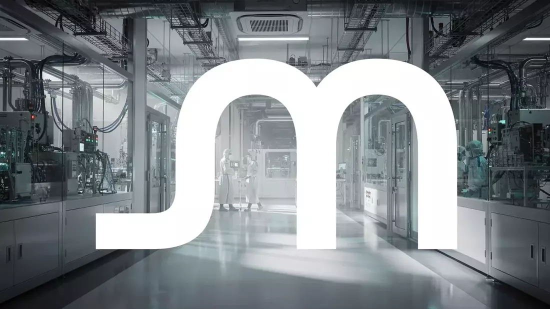 Micron Stock Drops 5.36% Despite $22B Take-or-Pay Contracts; Sector Sell-Off Deepens