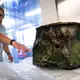 Was bereitete der Smutje an Bord in diesem Mannschaftskochtopf für 110 Mann Besatzug zu? - Bild: Philip Dulian/dpa