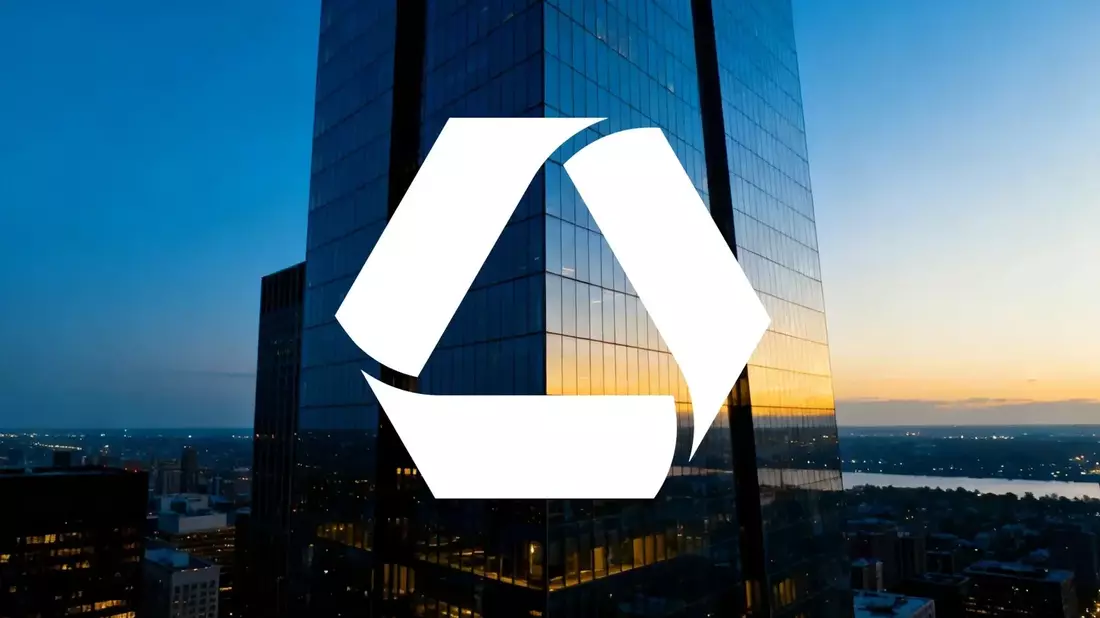 Commerzbank Q2 Profit Doubles to €898M as CEO Signals Openness to UniCredit Deal