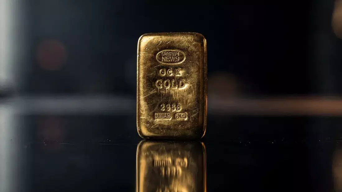Gold Hits $4,330 on Weak Jobs Data, Gulf Détente Hopes