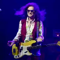Glenn Hughes muss sich aus gesundheitlichen Gründen vom Bühnenleben verabschieden. (Archivbild) - Foto: Britta Pedersen/dpa-Zentralbild/dpa