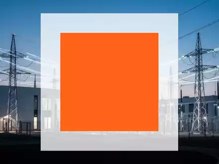 Abstrakte Darstellung moderner Energieinfrastruktur und Finanzstabilität bei Dämmerung. - Foto: über boerse-global.de