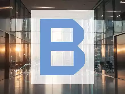 Moderne Büroarchitektur mit reflektierenden Oberflächen als Symbol für wirtschaftliches Wachstum und Unternehmenserfolg. - Foto: über boerse-global.de