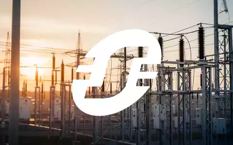 Moderne industrielle elektrische Infrastruktur in warmem Abendlicht als Symbol für Energieeffizienz und Marktwachstum. - Foto: über boerse-global.de