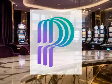 Luxuriöses Casino-Interieur in gedimmtem, elegantem Licht mit goldenen Akzenten und moderner Atmosphäre. - Foto: über boerse-global.de