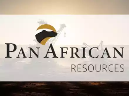 Moderne Goldmine in einer afrikanischen Wüstenlandschaft bei Sonnenuntergang. - Foto: über boerse-global.de