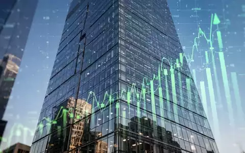 Abstrakte Darstellung steigender grüner Finanzkurse vor einer modernen Büroarchitektur als Symbol für nachhaltige Geldanlagen. - Foto: über boerse-global.de