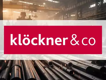 Abstrakte Darstellung einer modernen Industrieanlage mit Fokus auf Stahlverarbeitung und Marktdynamik. - Foto: über boerse-global.de