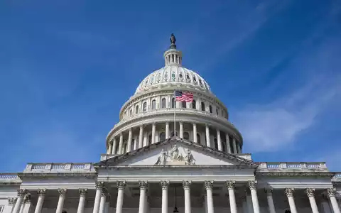 Der US-Senat hat für ein Gesetz zu Russland-Sanktionen gestimmt. (Archivbild) - Foto: Tom Brenner/AP/dpa