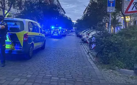 Polizei in der Berliner Graefestraße am 07.08.2026 - Foto: via dts Nachrichtenagentur