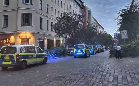 Polizei in der Berliner Graefestraße am 07.08.2026 - Foto: via dts Nachrichtenagentur
