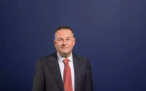 Stefan Dräger führt den international tätigen Konzern Drägerwerk seit 1992. (Handout) - Foto: --/Drägerwerk AG & Co. KGaA/dpa