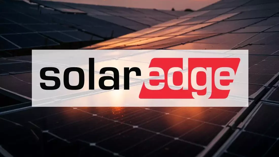 SolarEdge Stock Plunges 30% on Weak Q3 Guidance Despite Profit Return