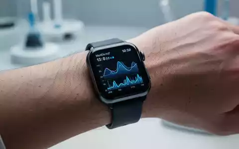 Eine Smartwatch am Handgelenk, die biometrische Daten anzeigt, vor einem minimalistischen, technologisch wirkenden Hintergrund. - Foto: über boerse-global.de