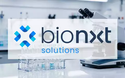 Abstrakte Darstellung eines modernen Biotechnologie-Labors mit Fokus auf wissenschaftliche Innovation und Wachstum. - Foto: über boerse-global.de