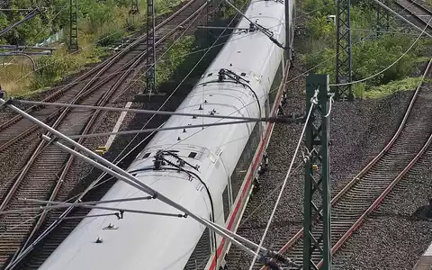 ICE T auf Bahnstrecke am 04.08.2026 - Foto: via dts Nachrichtenagentur
