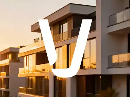 Moderne Wohnarchitektur in warmem Morgenlicht als Symbol für die Erholung im Immobiliensektor - Foto: über boerse-global.de