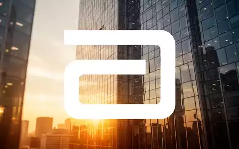 Moderne Glasfassaden spiegeln das Sonnenlicht wider und symbolisieren langfristige finanzielle Stabilität. - Foto: über boerse-global.de