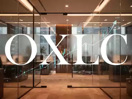 Abstrakte Darstellung von institutionellem Kapitalmanagement und Finanzwachstum in einem modernen Büroambiente - Foto: über boerse-global.de