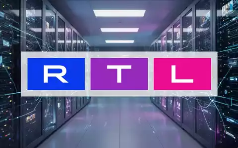 Moderne digitale Serverlandschaft mit blauer Beleuchtung als Symbol für wachsendes Streaming-Geschäft. - Foto: über boerse-global.de