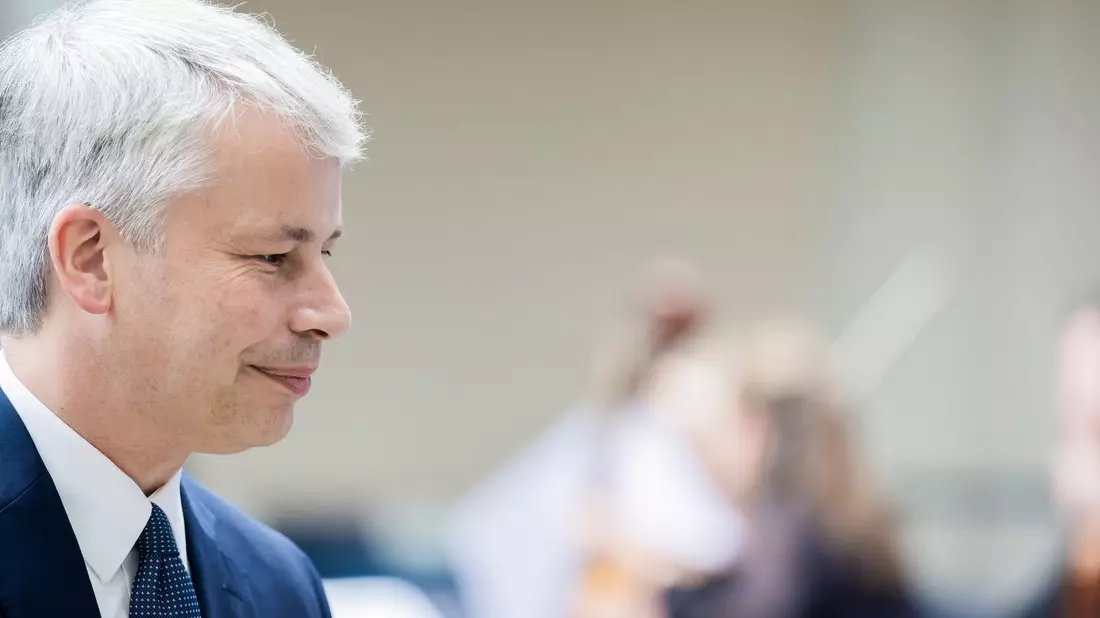 Laut Bundesverkehrsminister Bilger haben Bahnkunden und Steuerzahler einen Anspruch darauf, dass wirklich der Erfolg gemessen wird. (Archivbild) - Bild: Christoph Soeder/dpa