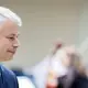 Laut Bundesverkehrsminister Bilger haben Bahnkunden und Steuerzahler einen Anspruch darauf, dass wirklich der Erfolg gemessen wird. (Archivbild) - Bild: Christoph Soeder/dpa