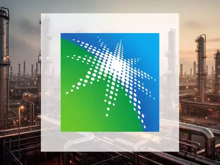 Moderne industrielle Raffinerieanlage in der Abenddämmerung als Symbol für die Energiebranche. - Foto: über boerse-global.de