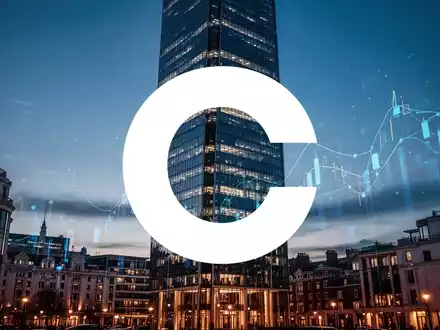 Moderne Glasarchitektur in London bei Dämmerung als Symbol für globale Finanzmärkte und digitale Vermögenswerte - Foto: über boerse-global.de
