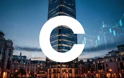 Moderne Glasarchitektur in London bei Dämmerung als Symbol für globale Finanzmärkte und digitale Vermögenswerte - Foto: über boerse-global.de
