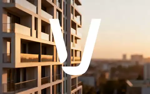 Moderne Wohnhausfassade bei Sonnenuntergang als Symbol für den Immobilienmarkt - Foto: über boerse-global.de