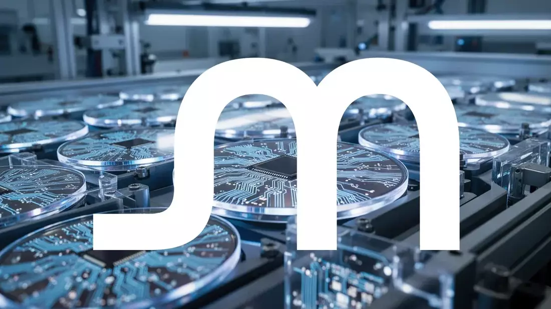 Micron Stock Drops 31% Despite HBM Sold Out Through 2027; CEO Sells Shares